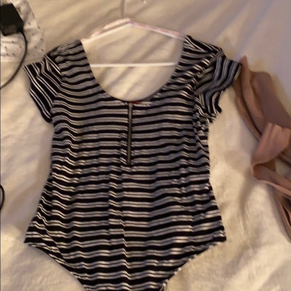 Guess Bodysuit
